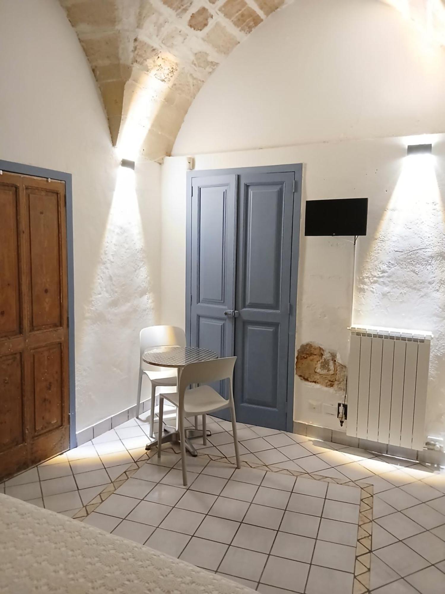 Vico Del Sole B&B เลชเช ภายนอก รูปภาพ